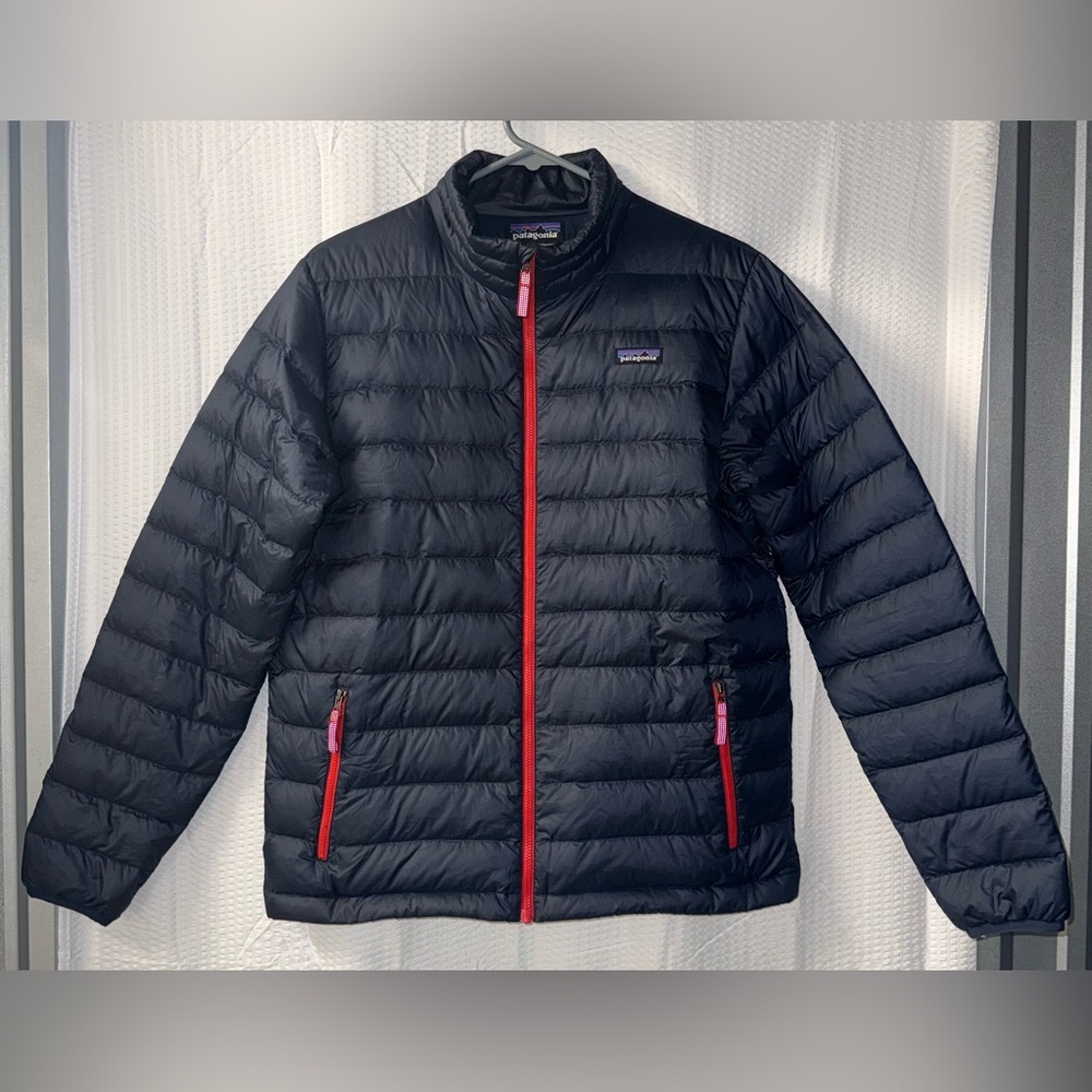 NWOT Patagonia Boys Down Sweater Puffer Jacket Size XXL ( 16-18 )